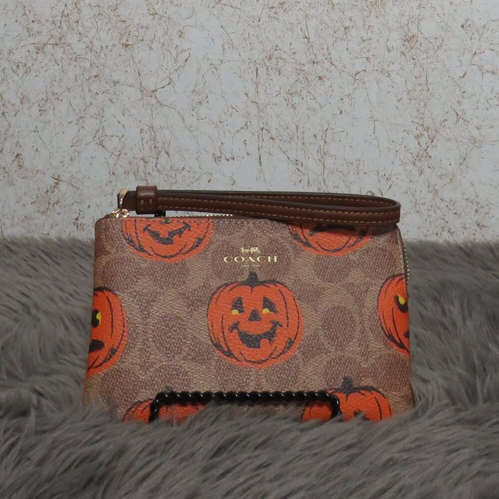 Coach Corner Zip Wristlet with Halloween Print (Tan)